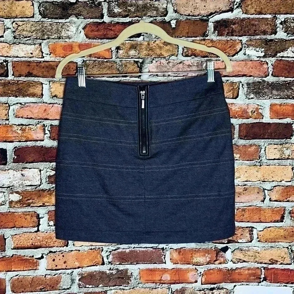 BCBGeneration Stretch Denim Mini Skirt Size 4 - Picture 2 of 10